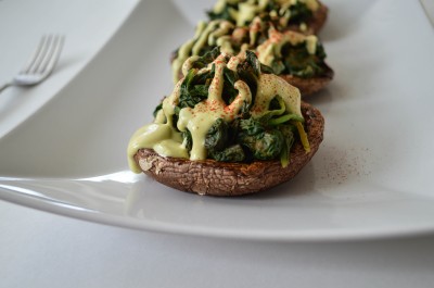 Portobello Florentine with Lemony-Hollandaise Sauce