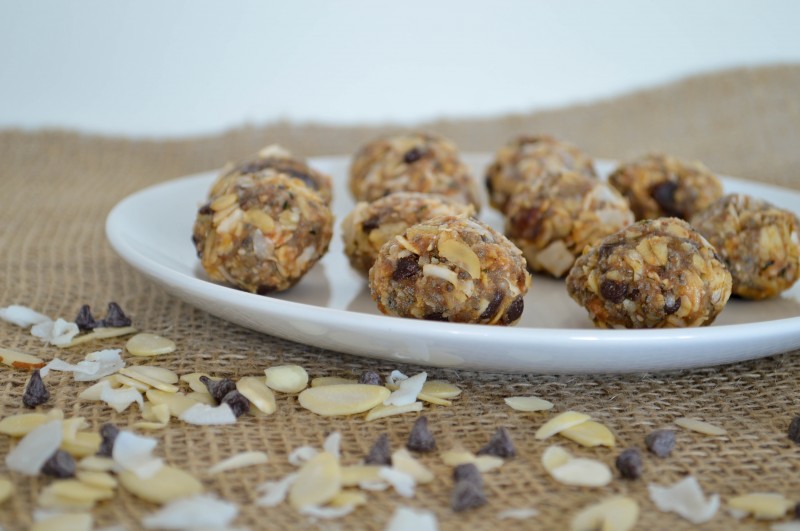 Sprouts and Chocolate: Chocolate-Caramel Almond Balls. These balls are packed with flavour, protein and omegas and all in a teeny dessert. Vegan and Gluten-Free.