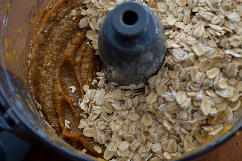 Sprouts & Chocolate: Carrot Cake Muffin Tops. Vegan and gluten free baking.