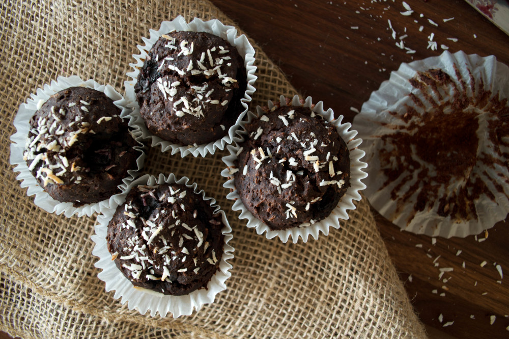 Sprouts & Chocolate: One-Bowl Gluten Free Chocolate Cherry Muffins