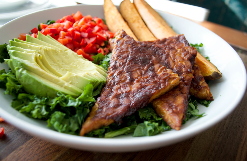 Sprouts & Chocolate: Big Ol' Texas Bowl with Nut-Free Vegan Nacho Cheese. Vegan, gluten free and nut free.