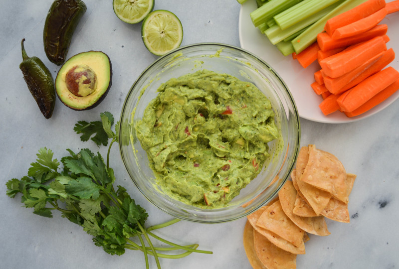 Sprouts & Chocolate: Roasted Jalapeño Guacamole. #vegan, #glutenfree, simple and insanely delicious.