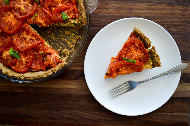 Sprouts & Chocolate: Roasted Tomato and Herb Quiche. #vegan #glutenfree