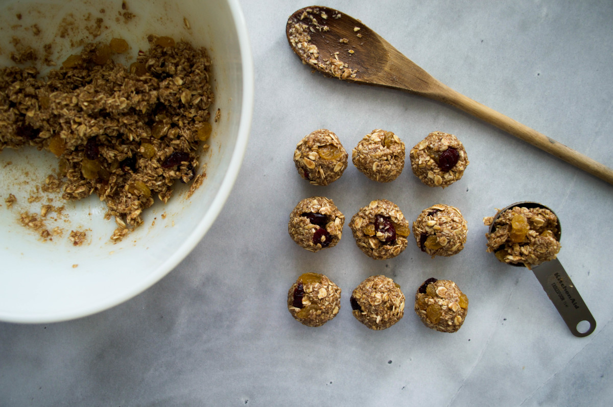 Sprouts & Chocolate: No Bake Oatmeal Raisin Cookie Dough Balls. Best part of the cookie is eating the dough! Vegan and gluten free.
