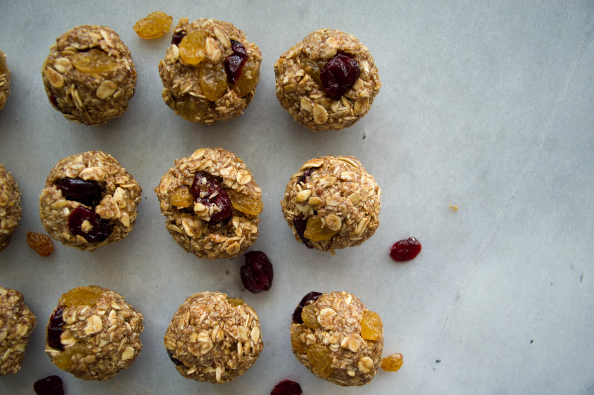 Sprouts & Chocolate: No Bake Oatmeal Raisin Cookie Dough Balls. Best part of the cookie is eating the dough! Vegan and gluten free.