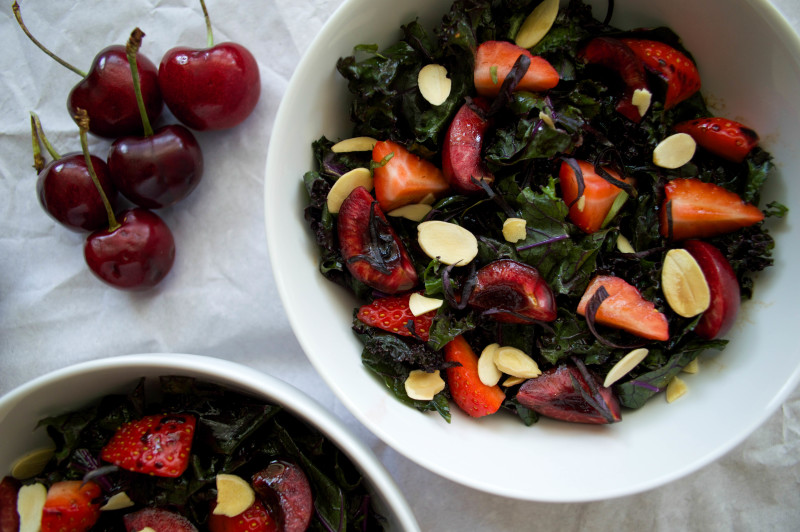 Sprouts & Chocolate: Summer Farmer's Market Salad. #vegan #glutenfree