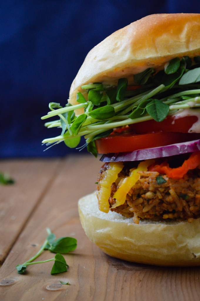 The Big Kahuna Burger. A vegan burger inspired by the movie Pulp Fiction #vegan #glutenfree #burger #tempeh