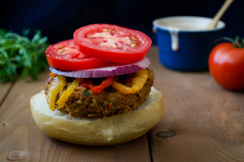 The Big Kahuna Burger. A vegan burger inspired by the movie Pulp Fiction #vegan #glutenfree #burger #tempeh